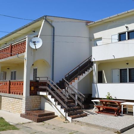 Apartments Aneva Baška Екстериор снимка