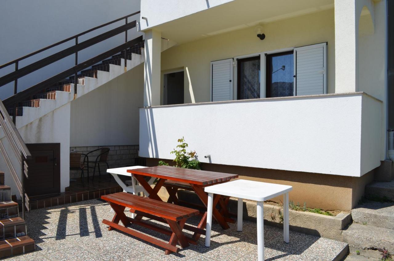 Apartments Aneva Baška Екстериор снимка