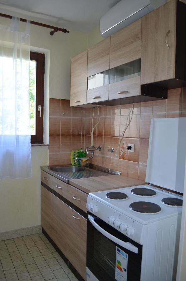 Apartments Aneva Baška Екстериор снимка