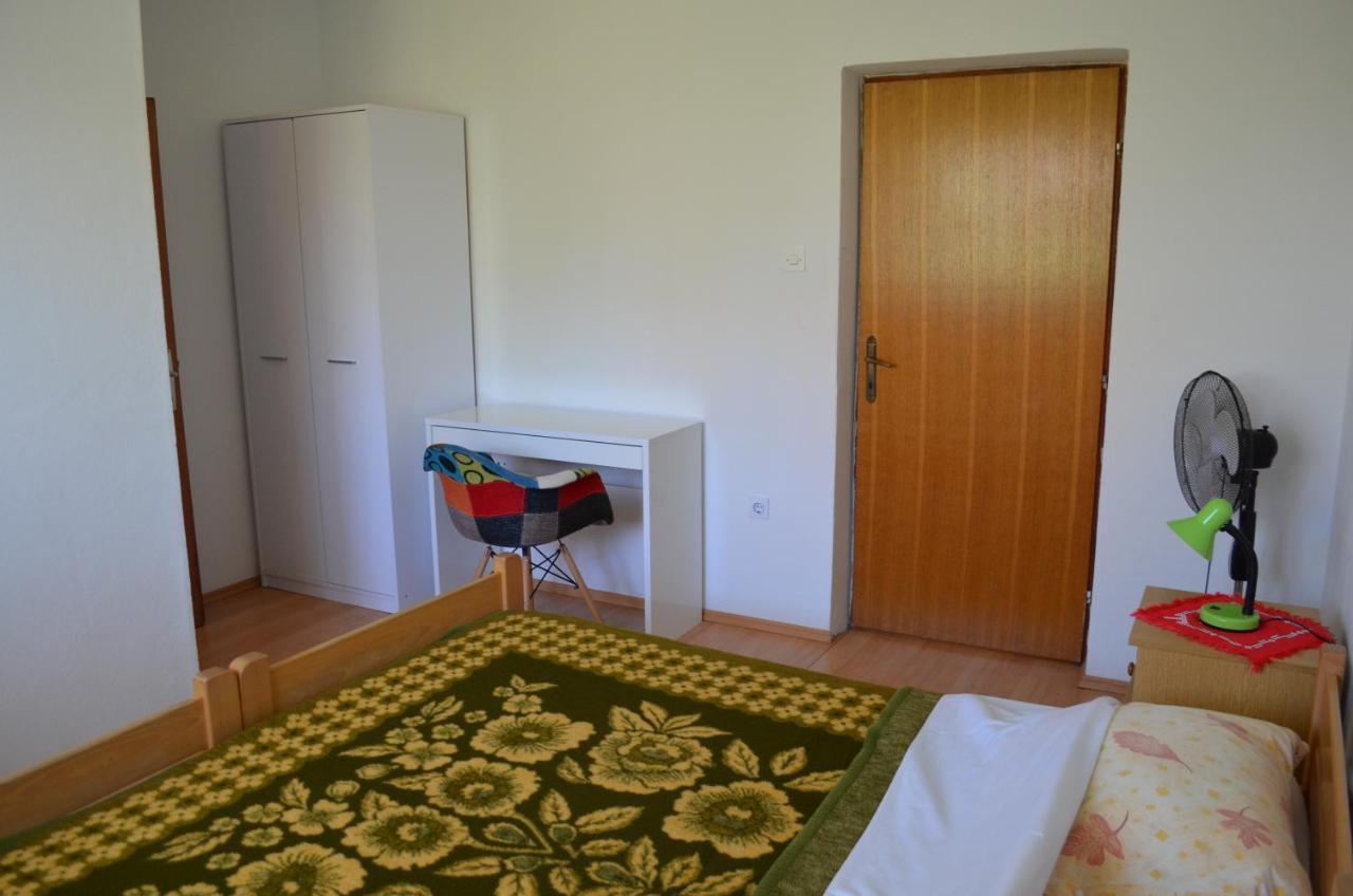 Apartments Aneva Baška Екстериор снимка