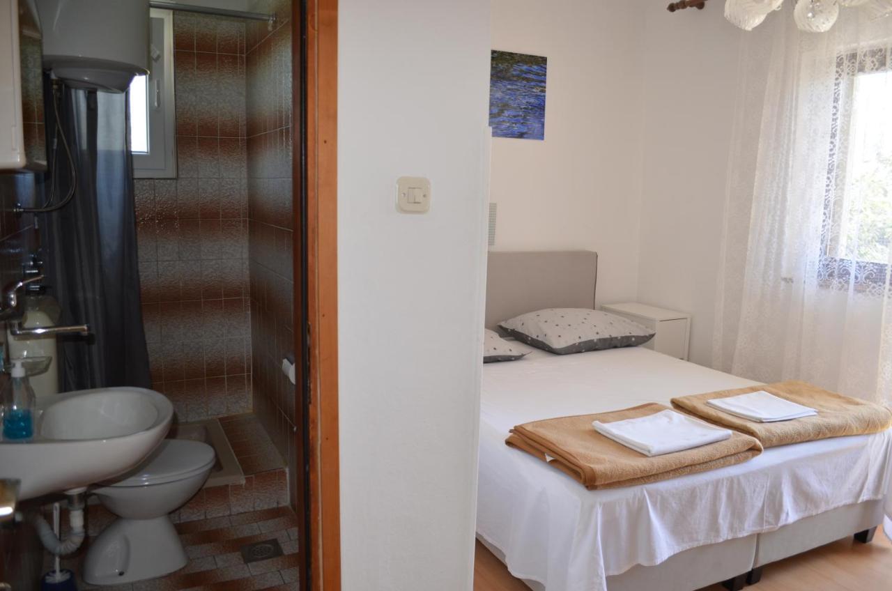 Apartments Aneva Baška Екстериор снимка