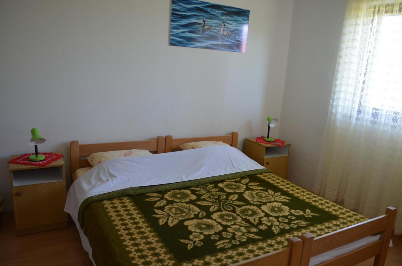 Apartments Aneva Baška Екстериор снимка