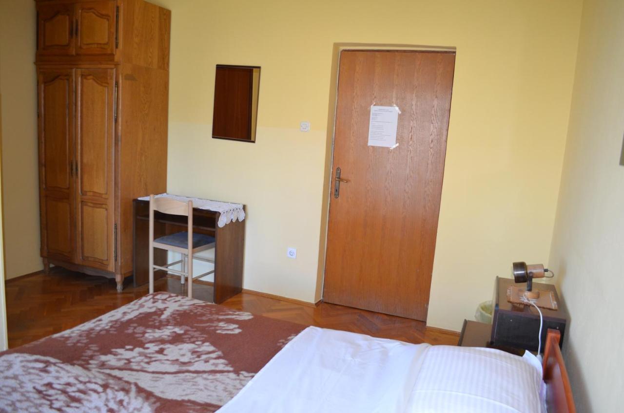 Apartments Aneva Baška Екстериор снимка