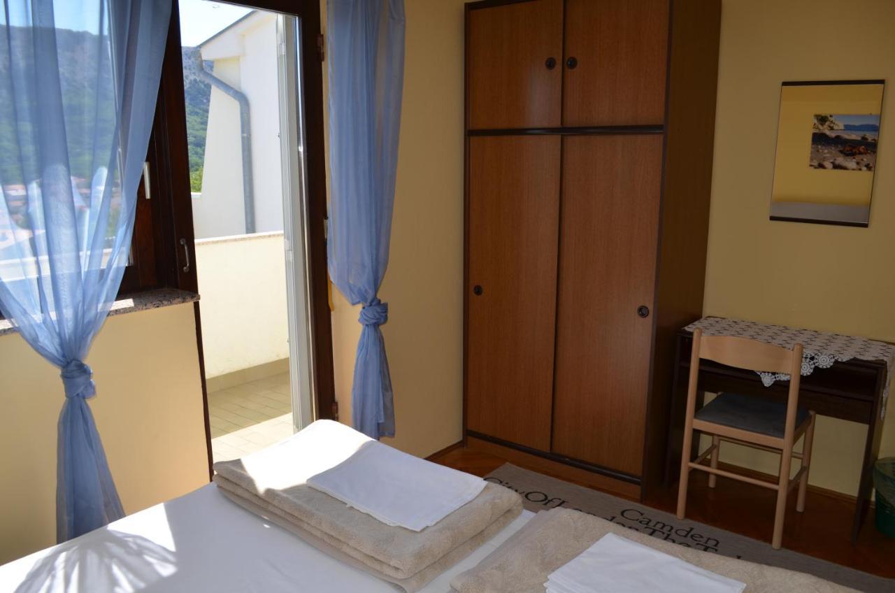 Apartments Aneva Baška Екстериор снимка