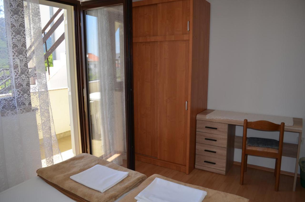 Apartments Aneva Baška Екстериор снимка