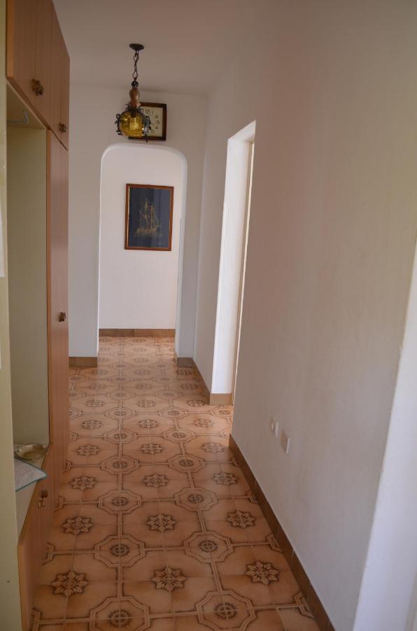 Apartments Aneva Baška Екстериор снимка
