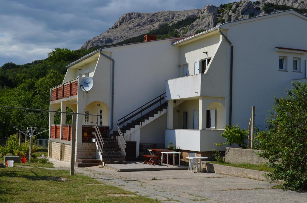 Apartments Aneva Baška Екстериор снимка