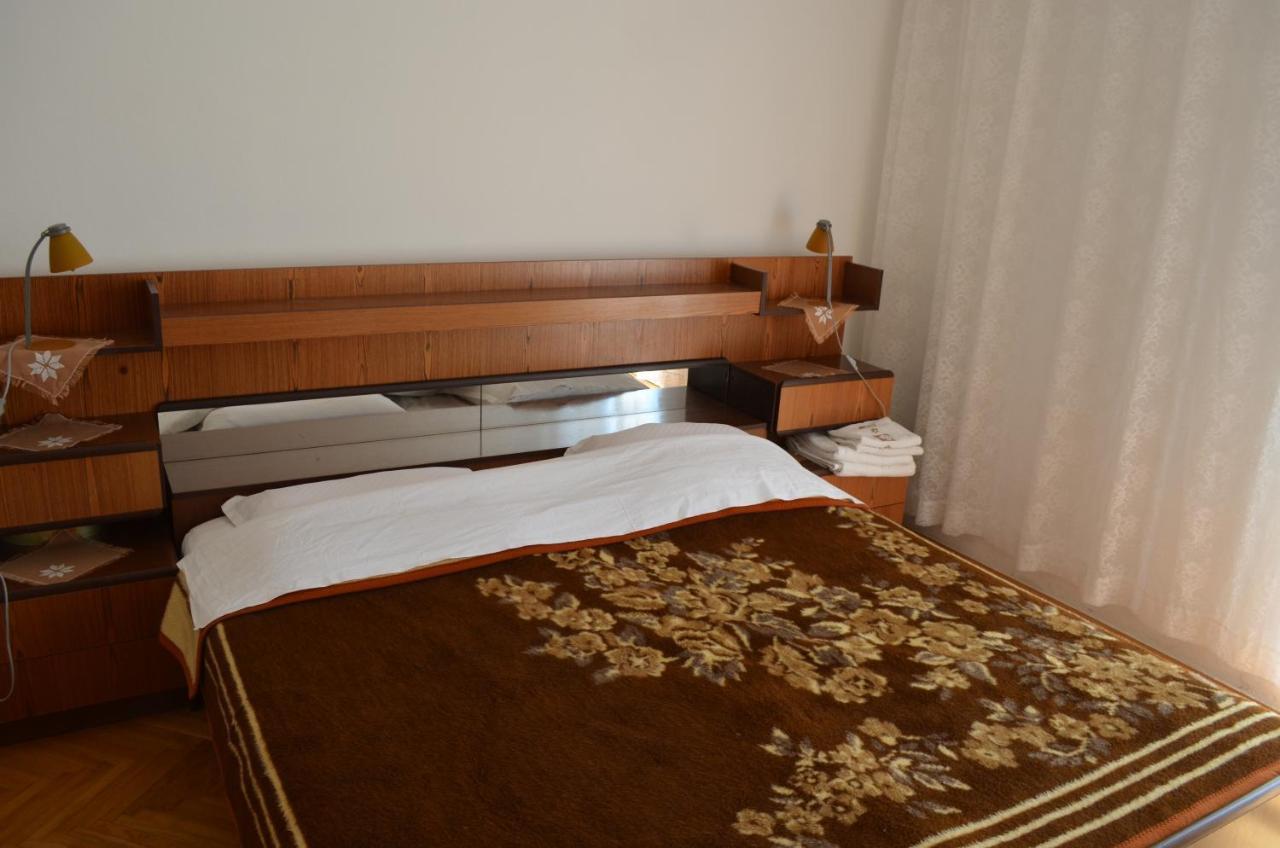 Apartments Aneva Baška Екстериор снимка
